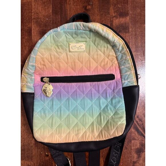 Luv Betsey by Betsey Johnson Rainbow Quilted Backpack Purse Vintage Y2K - Picture 3 of 6